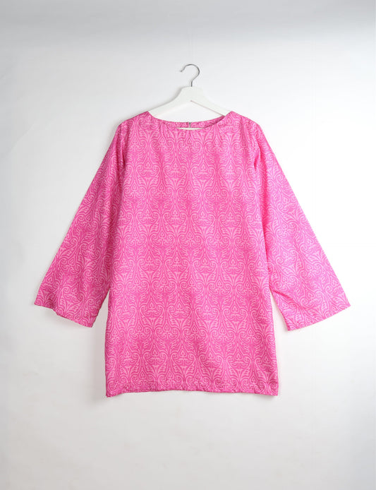 Chic and conscious, our A-line mini swing dress is a must-have in sustainable fashion. Adorned with flared sleeves, a keyhole back opening, and a mother of pearl button with twill tape loop. This zero waste, upcycled garment reflects the essence of eco-friendly and ethical clothing.