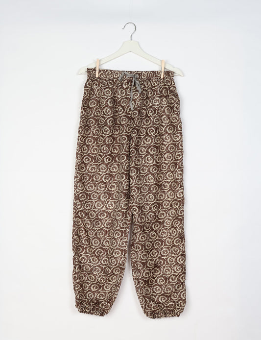 Comfortable and sustainable JOGGER PANTS, pull-on style crafted from eco-materials. Elastic drawstring waist, cotton twill tape, elasticated hems, and slant pockets for style and functionality. Make a positive impact on people and the planet with your fashion choices.