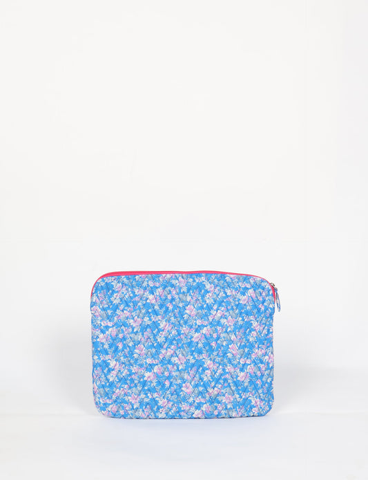 Elevate your tech style with our QUILTED LAPTOP SLEEVE 15-16 inches. Crafted with eco-friendly materials, the quilted design provides cushioning and durable protection for your 15"-16" laptop. Lightweight and stylish, with a secure zipper closure – your ethical choice for sustainable tech storage.