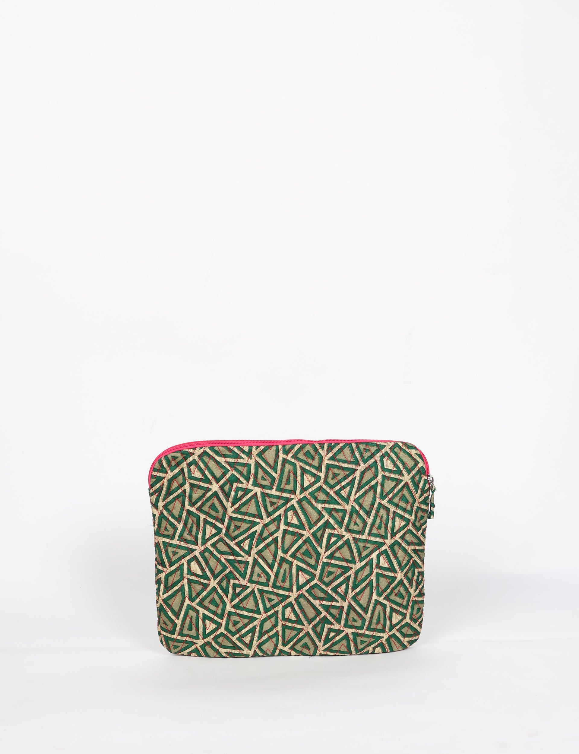 Elevate your tech style with our QUILTED LAPTOP SLEEVE 15-16 inches. Crafted with eco-friendly materials, the quilted design provides cushioning and durable protection for your 15"-16" laptop. Lightweight and stylish, with a secure zipper closure – your ethical choice for sustainable tech storage.
