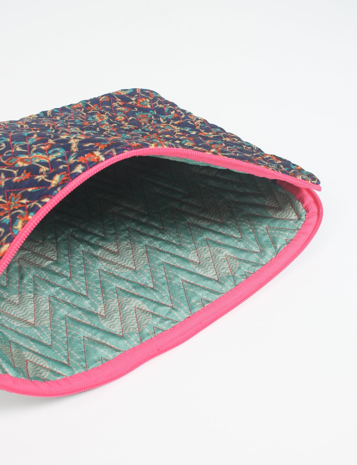 Elevate your tech style with our QUILTED LAPTOP SLEEVE 15-16 inches. Crafted with eco-friendly materials, the quilted design provides cushioning and durable protection for your 15"-16" laptop. Lightweight and stylish, with a secure zipper closure – your ethical choice for sustainable tech storage.