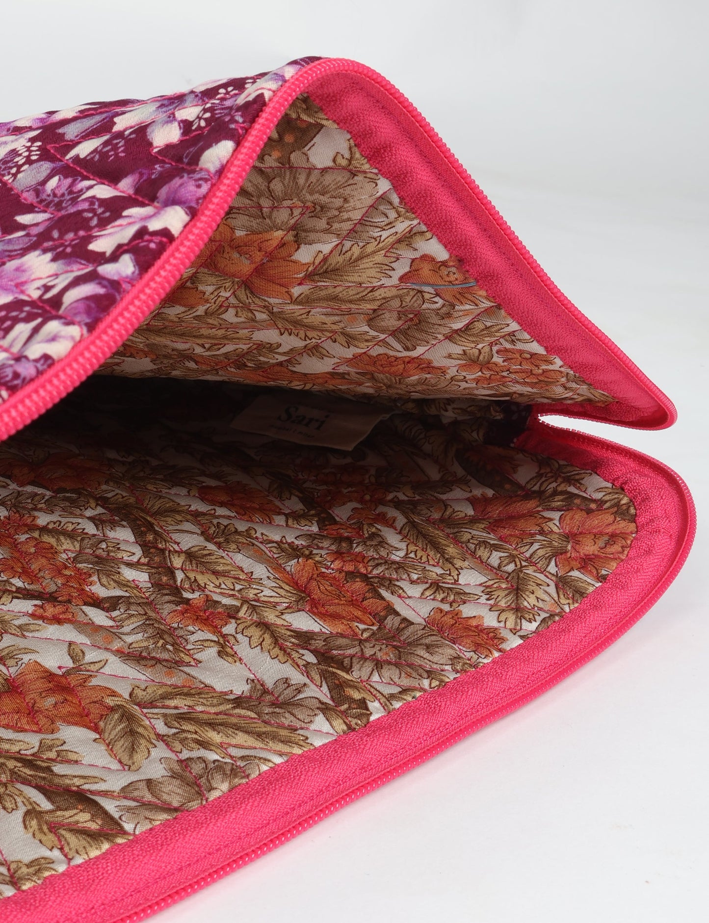 Elevate your tech style with our QUILTED LAPTOP SLEEVE 15-16 inches. Crafted with eco-friendly materials, the quilted design provides cushioning and durable protection for your 15"-16" laptop. Lightweight and stylish, with a secure zipper closure – your ethical choice for sustainable tech storage.