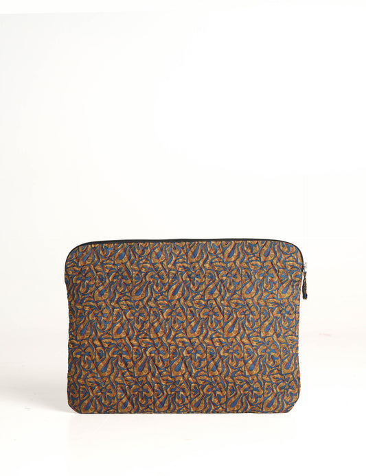 Elevate your tech style with our QUILTED LAPTOP SLEEVE 15-16 inches. Crafted with eco-friendly materials, the quilted design provides cushioning and durable protection for your 15"-16" laptop. Lightweight and stylish, with a secure zipper closure – your ethical choice for sustainable tech storage.