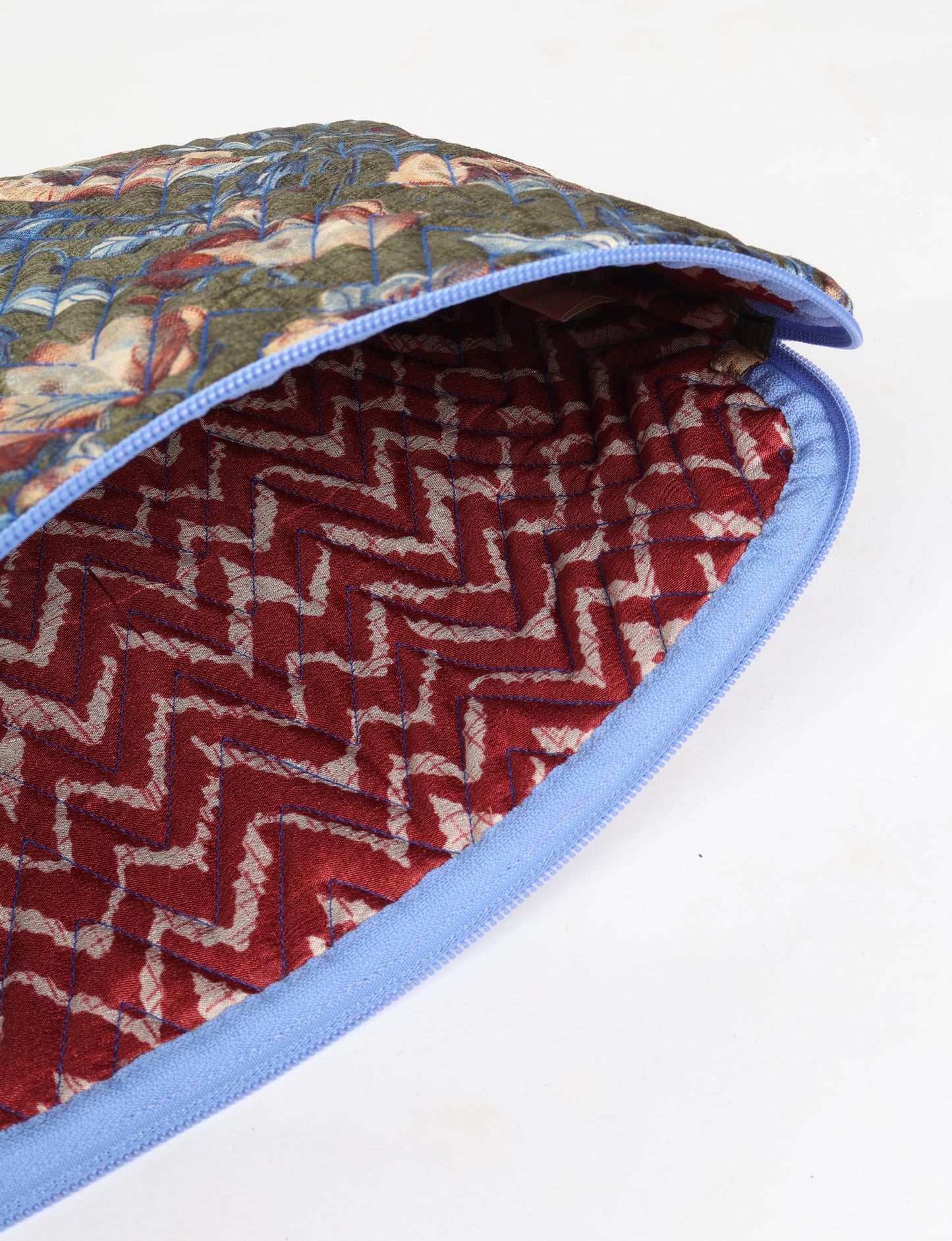 Elevate your tech style with our QUILTED LAPTOP SLEEVE 15-16 inches. Crafted with eco-friendly materials, the quilted design provides cushioning and durable protection for your 15"-16" laptop. Lightweight and stylish, with a secure zipper closure – your ethical choice for sustainable tech storage.