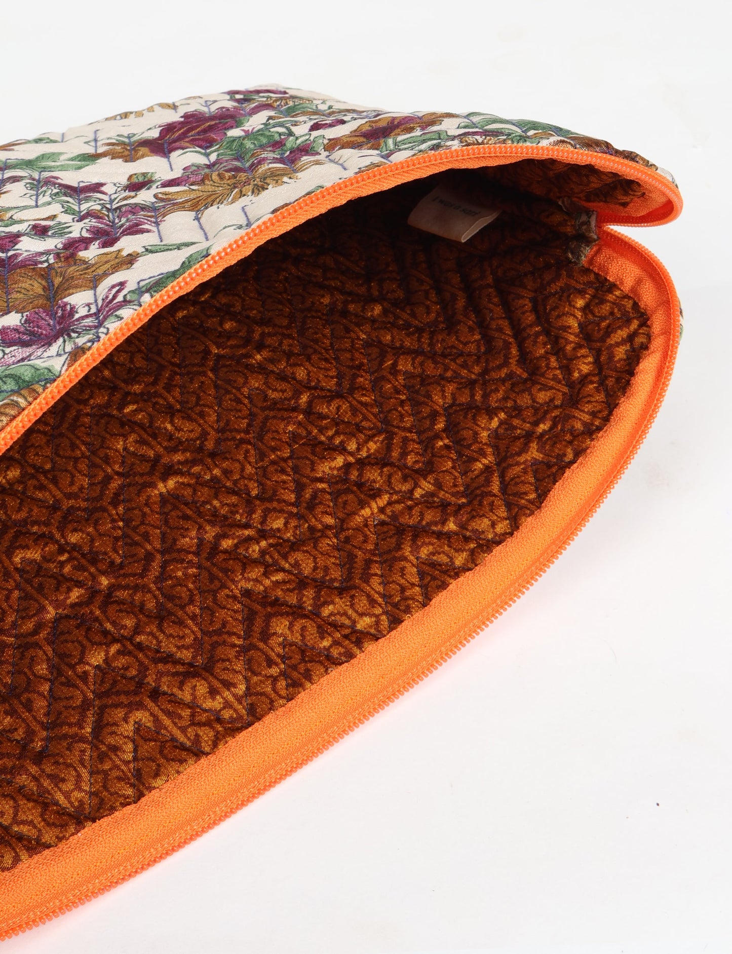 Elevate your tech style with our QUILTED LAPTOP SLEEVE 15-16 inches. Crafted with eco-friendly materials, the quilted design provides cushioning and durable protection for your 15"-16" laptop. Lightweight and stylish, with a secure zipper closure – your ethical choice for sustainable tech storage.