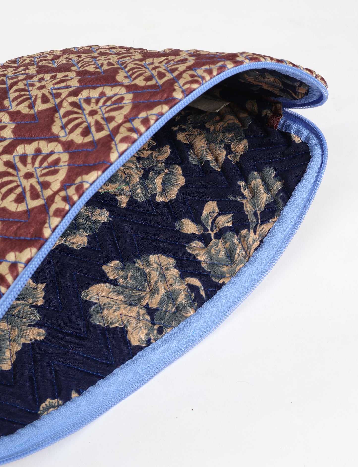 Elevate your tech style with our QUILTED LAPTOP SLEEVE 15-16 inches. Crafted with eco-friendly materials, the quilted design provides cushioning and durable protection for your 15"-16" laptop. Lightweight and stylish, with a secure zipper closure – your ethical choice for sustainable tech storage.