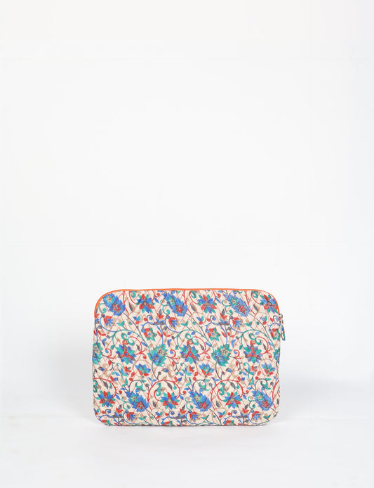 Elevate your tech style with our QUILTED LAPTOP SLEEVE 15-16 inches. Crafted with eco-friendly materials, the quilted design provides cushioning and durable protection for your 15"-16" laptop. Lightweight and stylish, with a secure zipper closure – your ethical choice for sustainable tech storage.