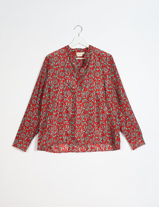 Versatile DAY BLOUSE, a sustainable wardrobe essential with a classic Johnny collar and full sleeves. Lightweight fabric for a comfortable fit, perfect for dressing up or down. Explore ethical clothing and green fashion with this eco-friendly and timeless piece, perfect for any occasion.
