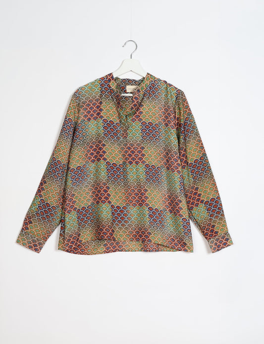 Versatile DAY BLOUSE, a sustainable wardrobe essential with a classic Johnny collar and full sleeves. Lightweight fabric for a comfortable fit, perfect for dressing up or down. Explore ethical clothing and green fashion with this eco-friendly and timeless piece, perfect for any occasion.