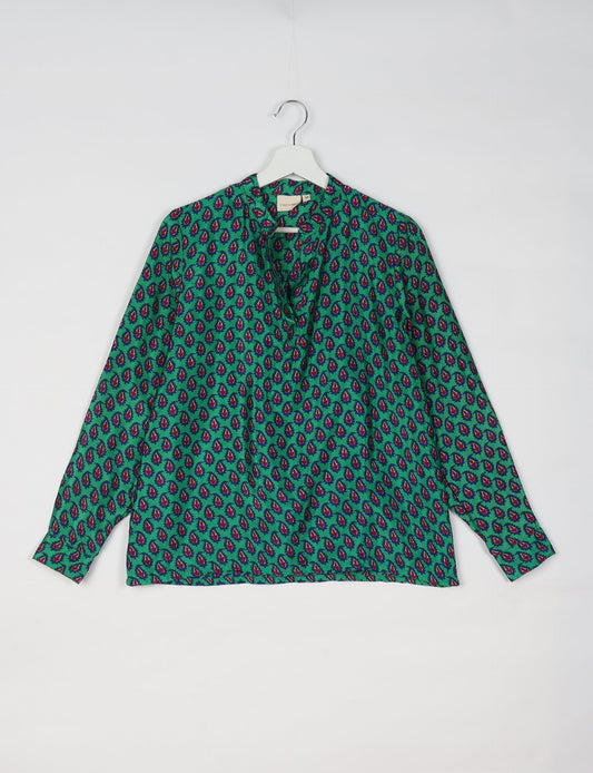 Versatile DAY BLOUSE, a sustainable wardrobe essential with a classic Johnny collar and full sleeves. Lightweight fabric for a comfortable fit, perfect for dressing up or down. Explore ethical clothing and green fashion with this eco-friendly and timeless piece, perfect for any occasion.