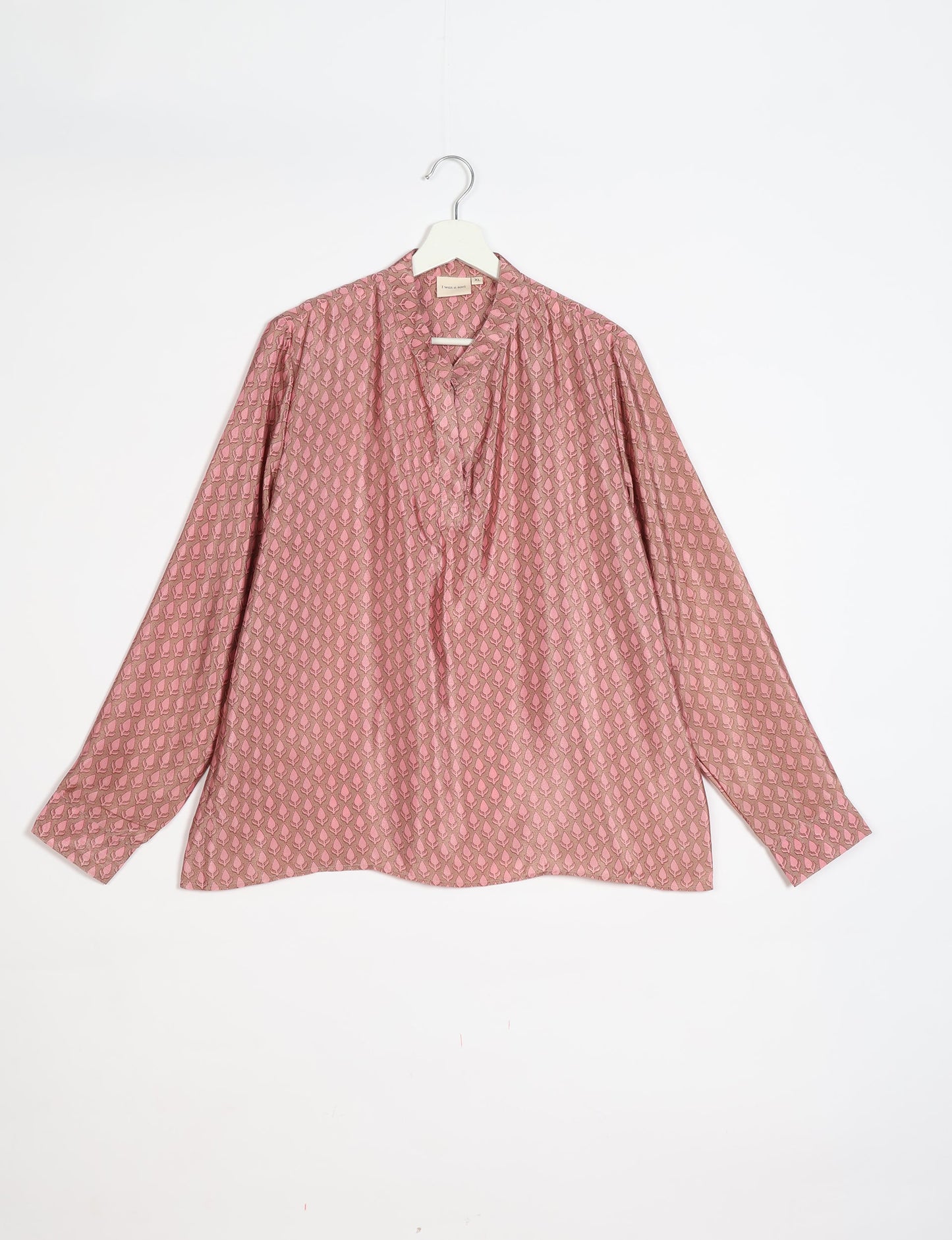 Versatile DAY BLOUSE, a sustainable wardrobe essential with a classic Johnny collar and full sleeves. Lightweight fabric for a comfortable fit, perfect for dressing up or down. Explore ethical clothing and green fashion with this eco-friendly and timeless piece, perfect for any occasion.