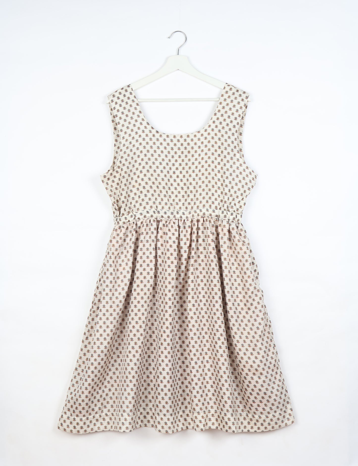 Fit and flare dress - White Micro Design