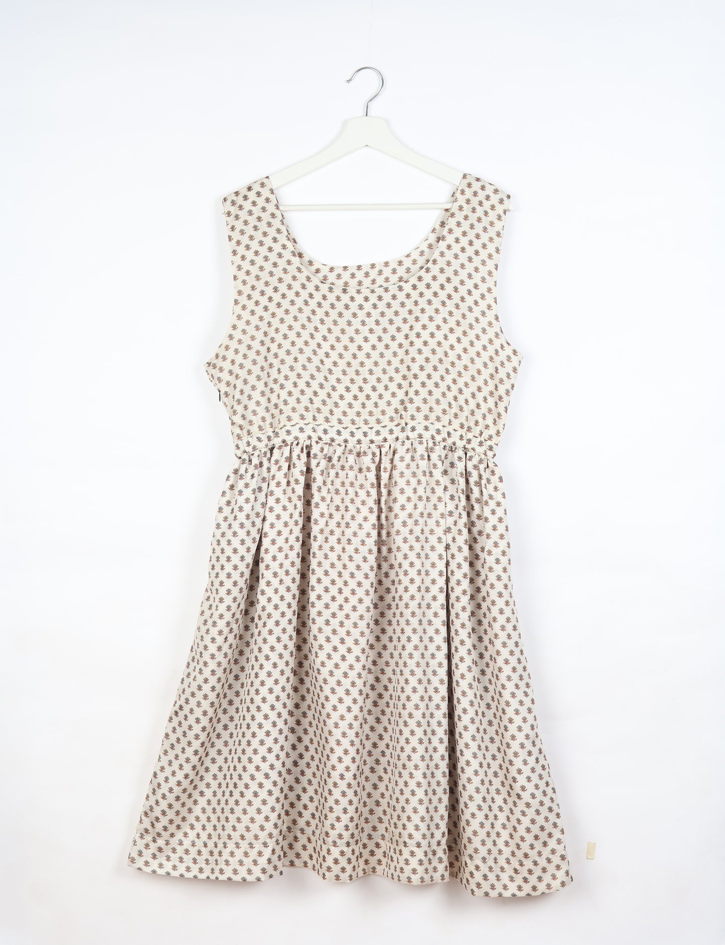 Fit and flare dress - White Micro Design