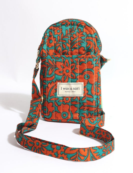 Quilted mobile bag compact crossbody phone pouch with adjustable strap and zip closure
