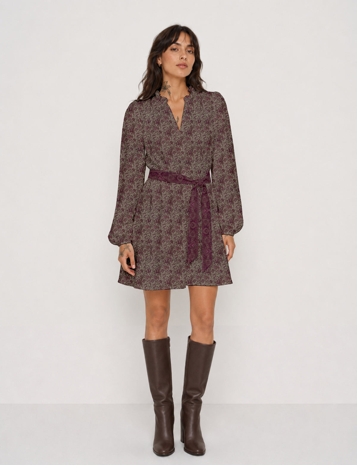 Swing dress with belt - Pink Paisley