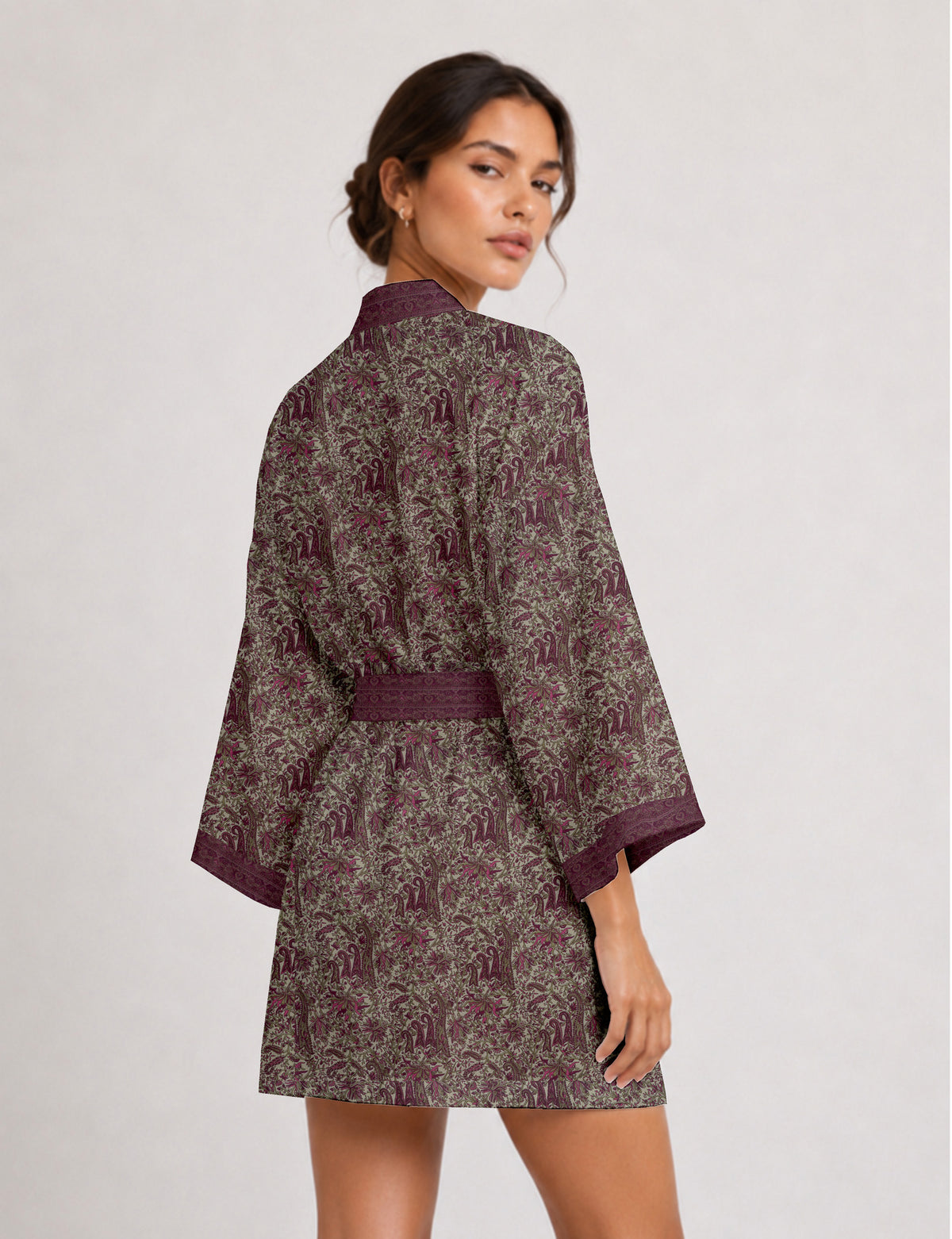 Short kimono robe - Pink Paisley