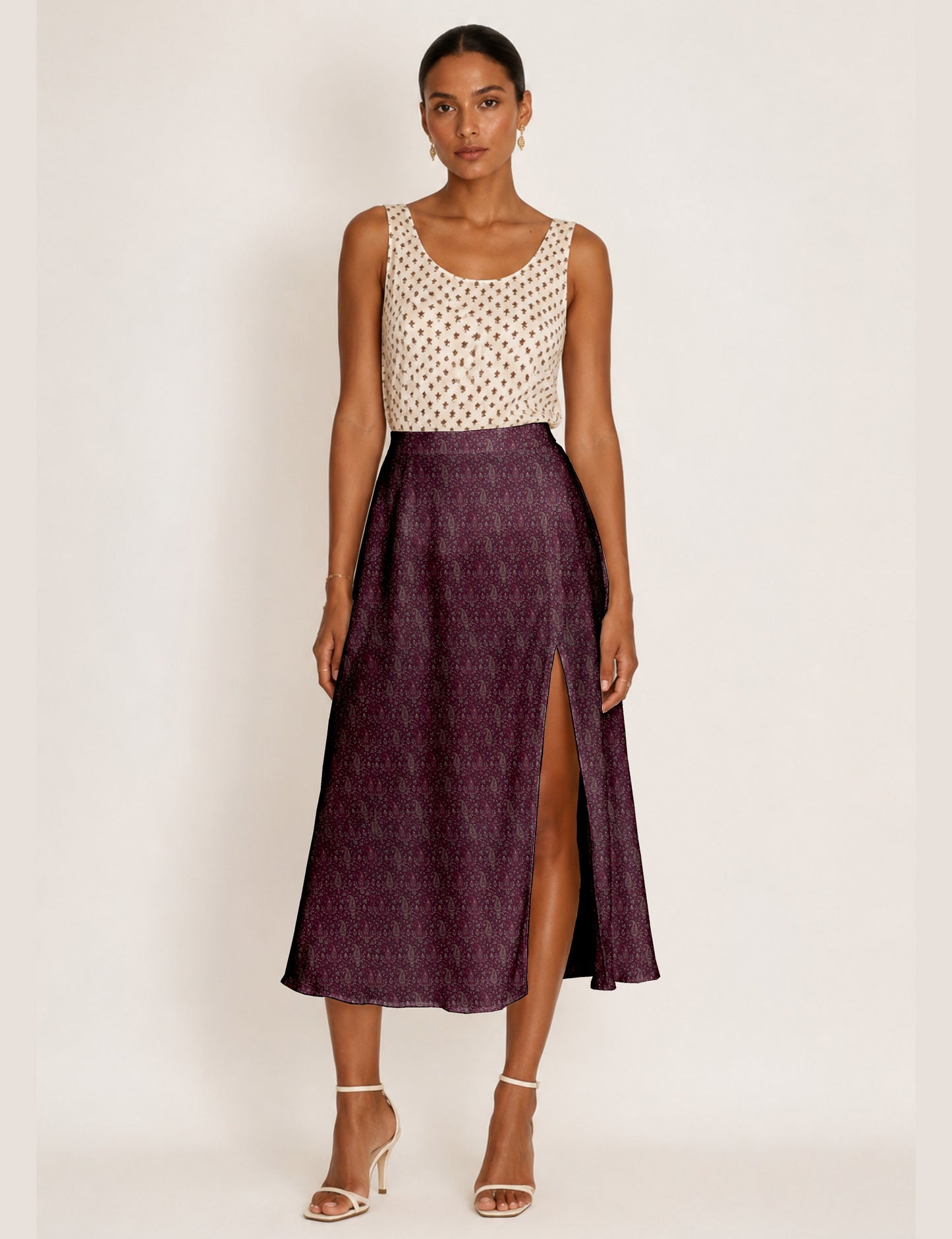 A line skirt with slit - Pink Paisley