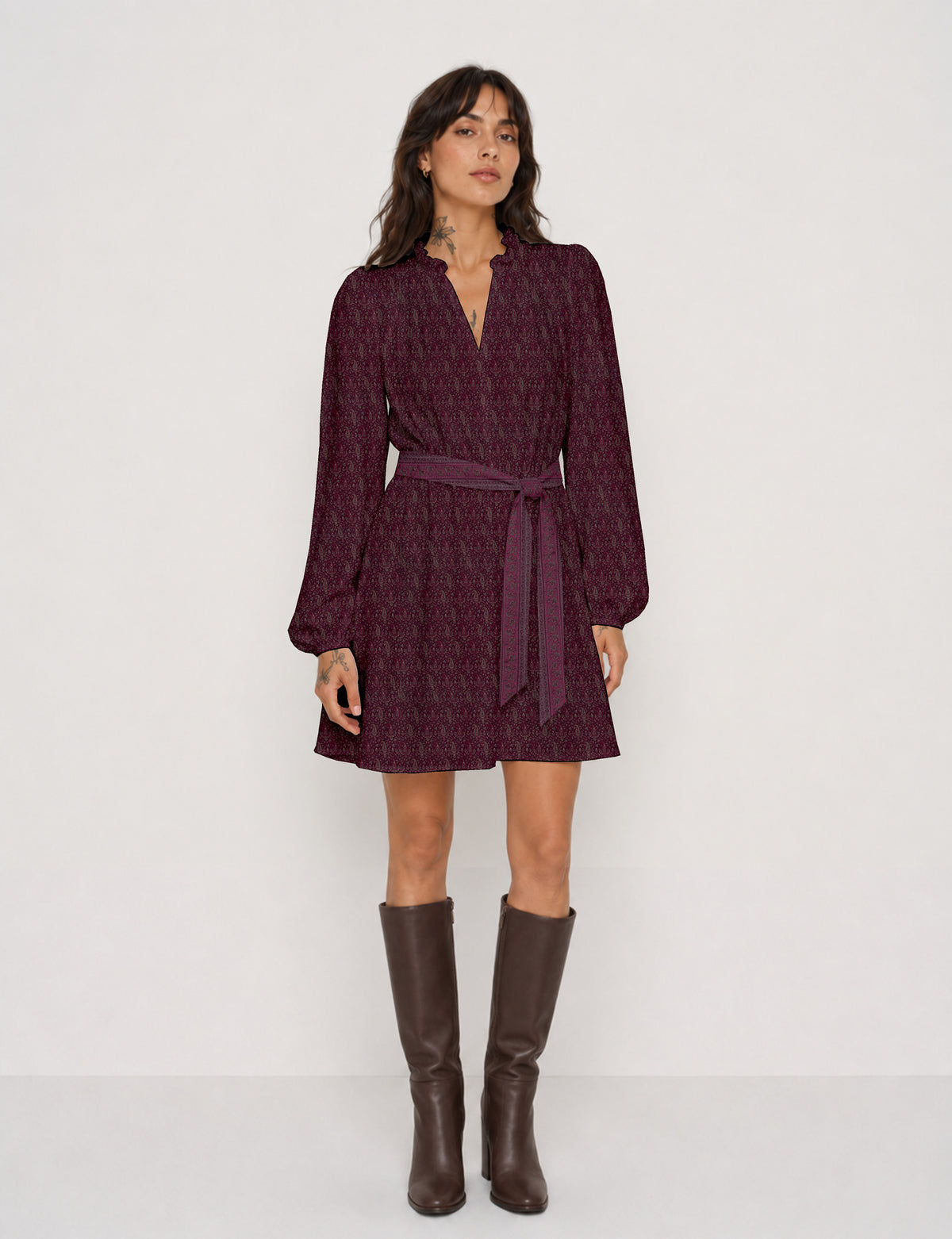 Swing dress with belt - Pink Paisley
