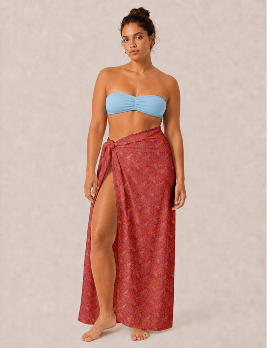 Explore sustainable elegance with our PAREO – a versatile piece for conscious fashion enthusiasts. More than an accessory, it's a statement of ethical clothing and green fashion. Ideal for getaways, this wrap-around works as a coverup, turban, or throw, showcasing our commitment to slow fashion, upcycled garments, and eco-friendly practices. Elevate your wardrobe with this eco-conscious and stylish pareo, a perfect addition to your collection of sustainable women's clothing.