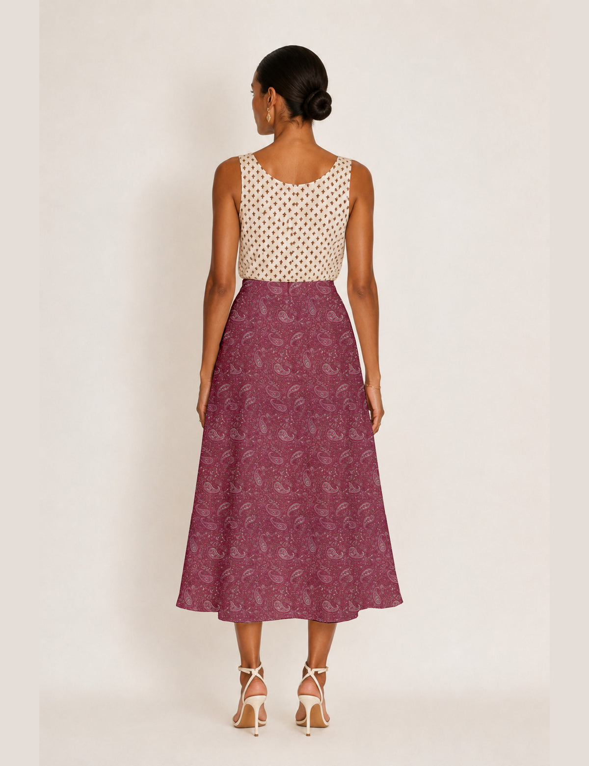 A line skirt with slit - Pink Paisley