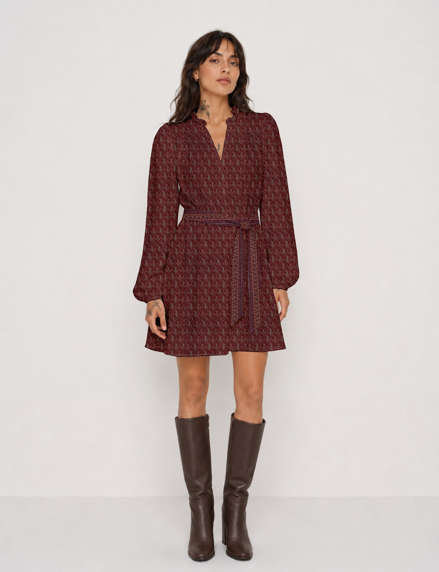 Swing dress with belt - Red Paisley