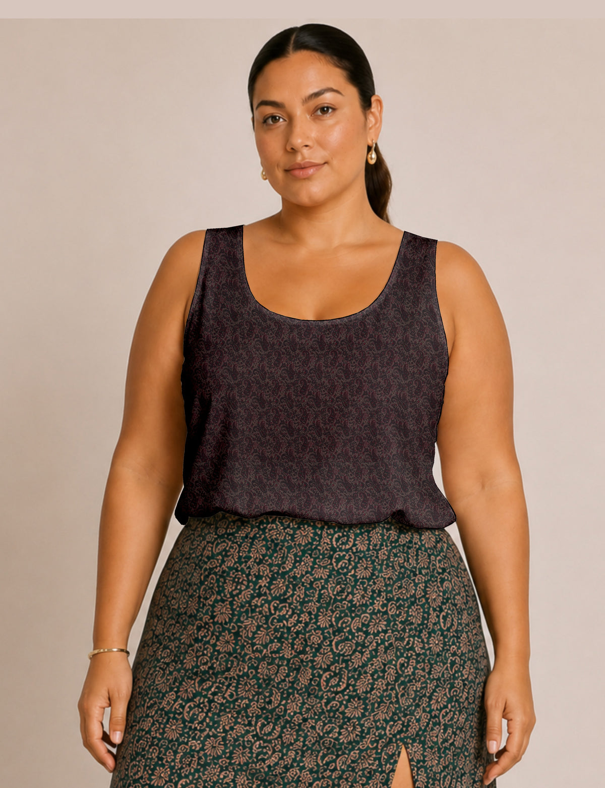 Sleeveless blouse - Red Paisley