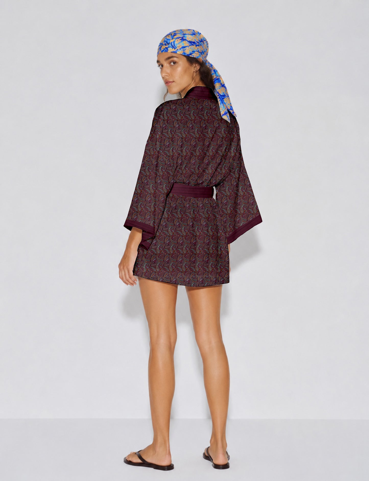 Short kimono robe - Red Paisley
