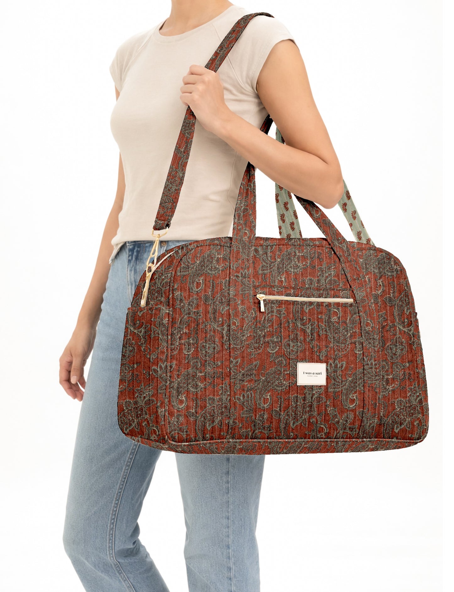 Quilted duffle bag - Red Paisley