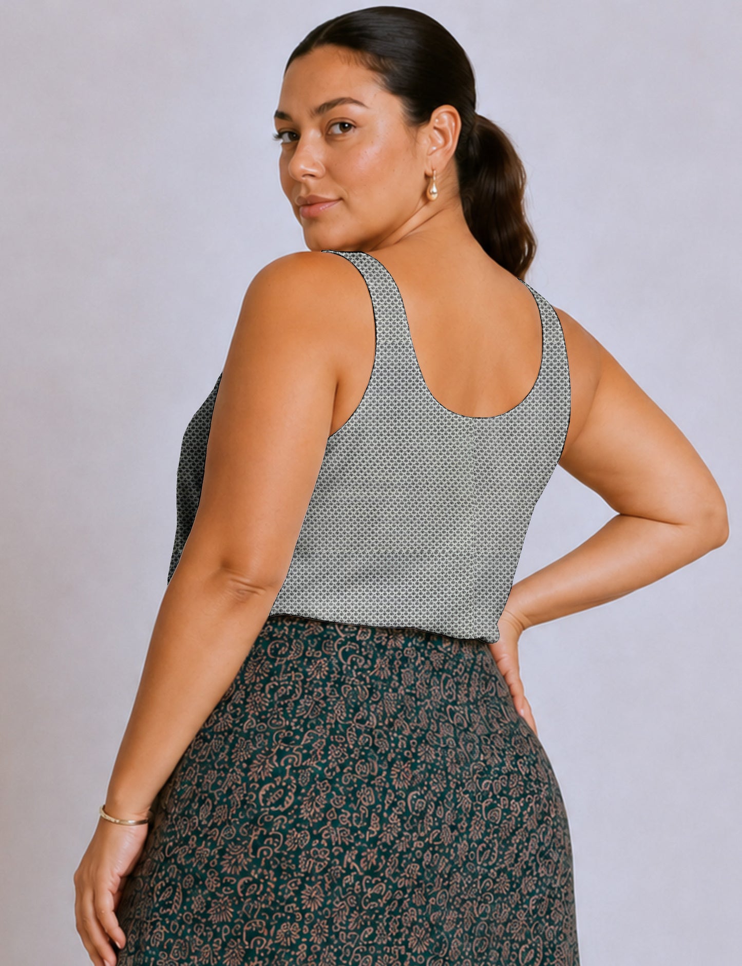 Sleeveless blouse - White Floral