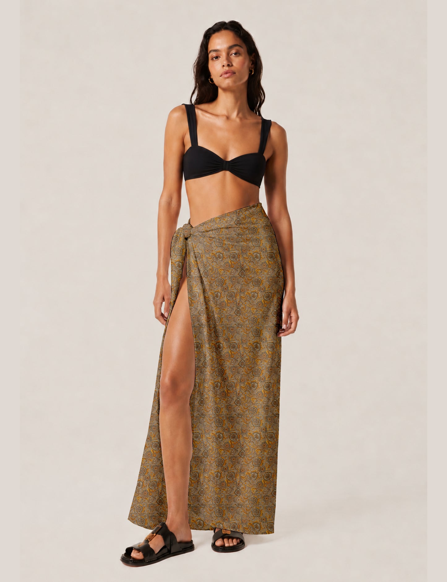 Explore sustainable elegance with our PAREO – a versatile piece for conscious fashion enthusiasts. More than an accessory, it's a statement of ethical clothing and green fashion. Ideal for getaways, this wrap-around works as a coverup, turban, or throw, showcasing our commitment to slow fashion, upcycled garments, and eco-friendly practices. Elevate your wardrobe with this eco-conscious and stylish pareo, a perfect addition to your collection of sustainable women's clothing.