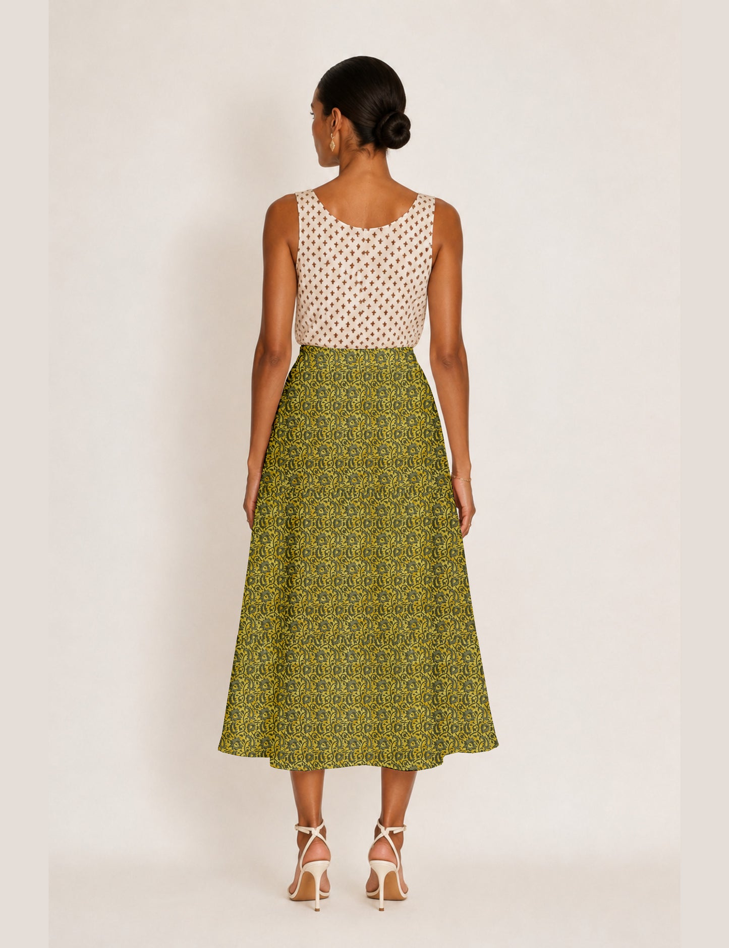 A line skirt with slit - Yellow Abstract