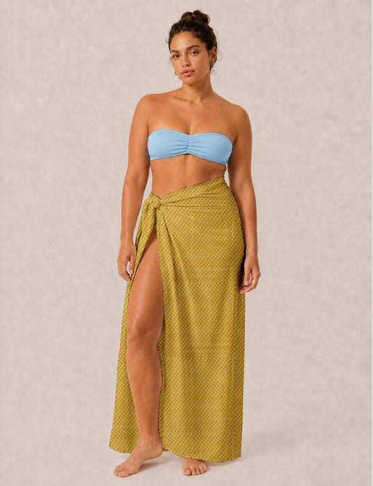 Explore sustainable elegance with our PAREO – a versatile piece for conscious fashion enthusiasts. More than an accessory, it's a statement of ethical clothing and green fashion. Ideal for getaways, this wrap-around works as a coverup, turban, or throw, showcasing our commitment to slow fashion, upcycled garments, and eco-friendly practices. Elevate your wardrobe with this eco-conscious and stylish pareo, a perfect addition to your collection of sustainable women's clothing.