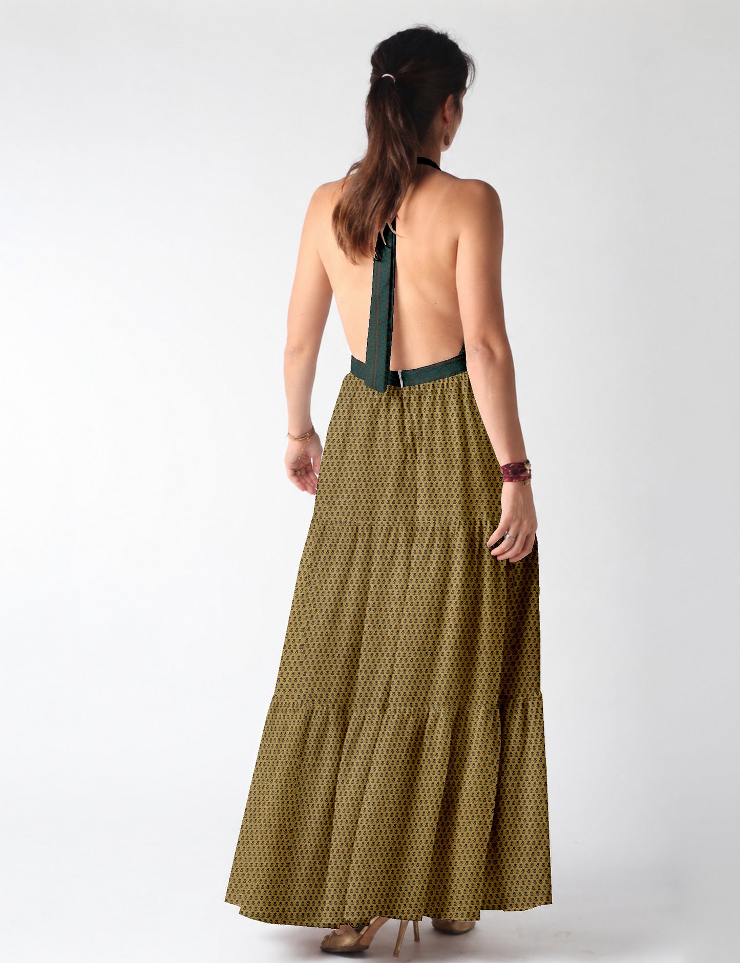 Flowy maxi tiered dress for vacations, brunch, and evening wear