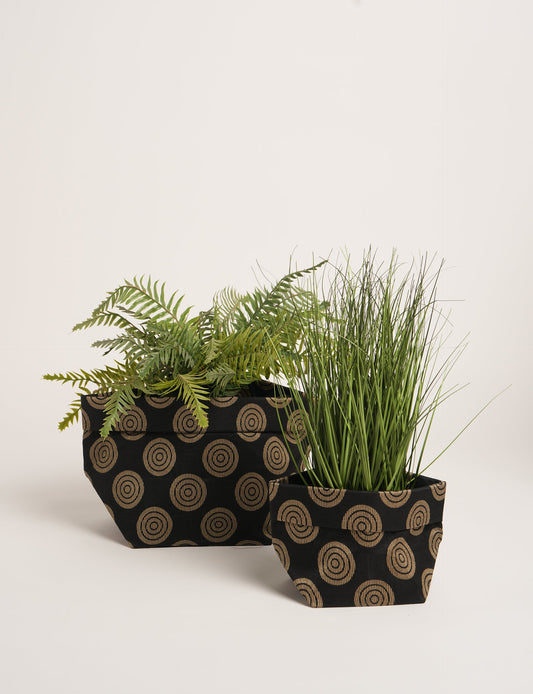 Upgrade your plant aesthetics sustainably with our PLANT POT COVER SET – two handmade covers crafted from preloved saris. Ethical and green, these covers bring eco-friendly charm to your plants and your space.